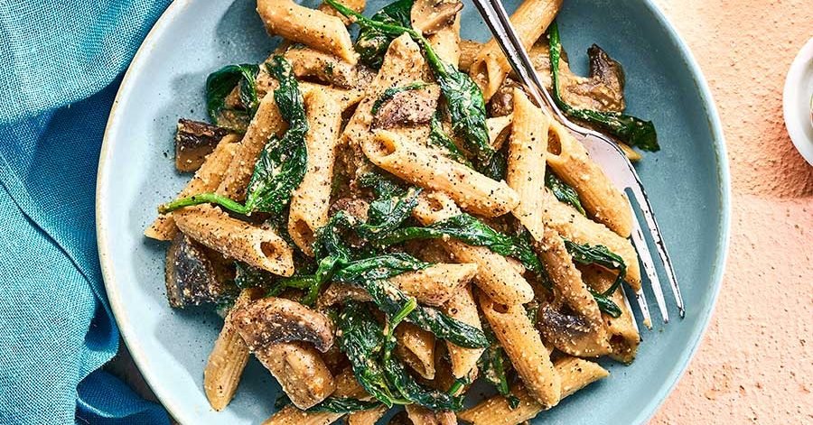Creamy Spinach and Mushroom Pasta