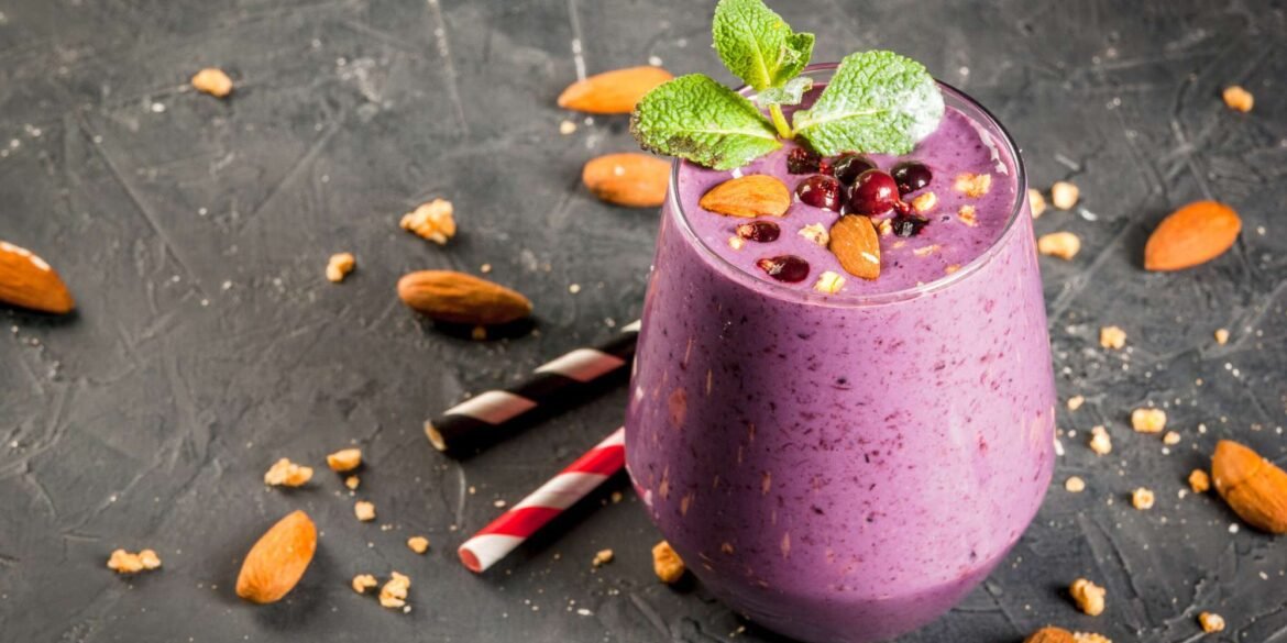 Berry Almond Smoothie