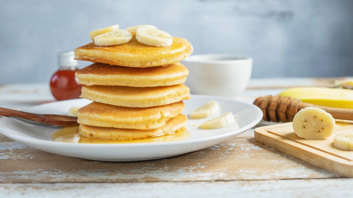 Fluffy Banana Pancakes
